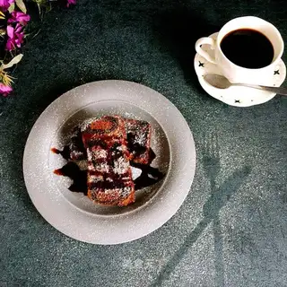 Coffee, French toast