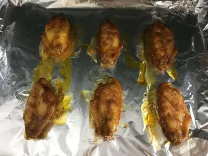 Roasted chicken wings
