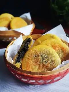 Black sesame tacos