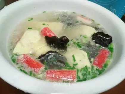 Egg dumpling seafood fan soup