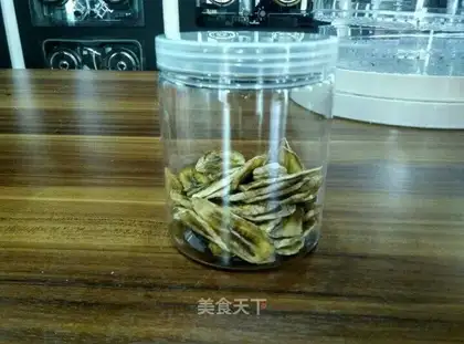 Homemade banana dry
