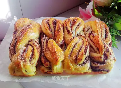 The bean-sharp bread