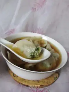 Celery pork dumplings