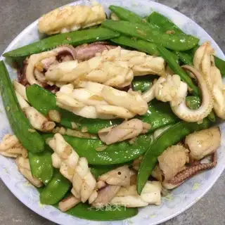 The squid fired Dutch beans