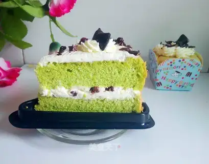 Spinach red bean cake