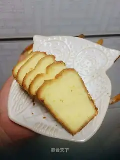 Lemon pound cake