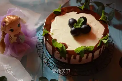 Blueberry frozen cheesecake