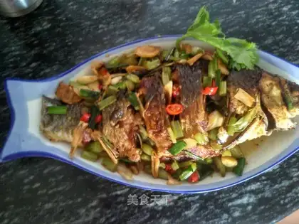 Red-burned mackerel