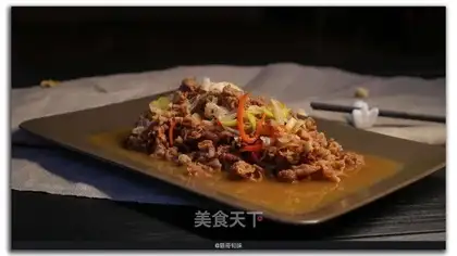 Rose-curded lamb