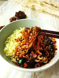 Improved version of the Korean noodles