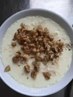 walnut oatmeal and eggs