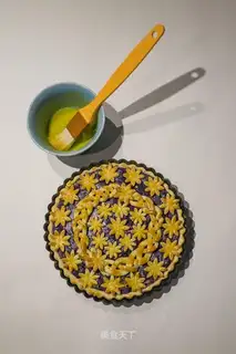 Cheese blueberry pie