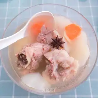 Carrot bone soup