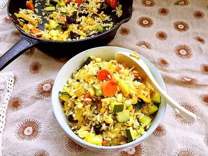 Snowcracker ham and egg fried rice