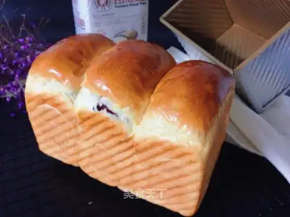 Cranberry toast
