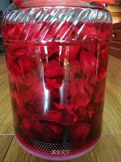 The wine of Luo