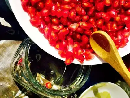 Pomegranate lemonade