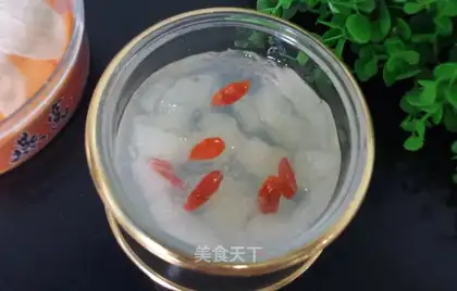 The iced Sydney ostrich
