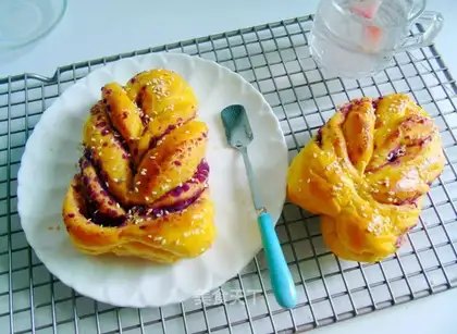 Pumpkin potato bread