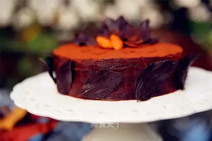 Chocolate leaves cake