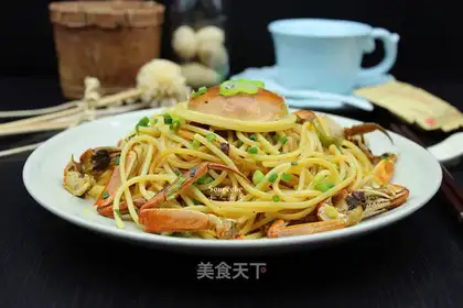 Crab fried pasta