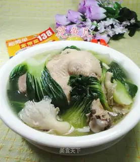 Pumpkin chicken leg soup