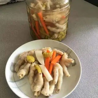Chicken claws