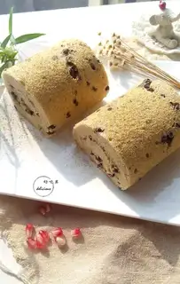 Red beans on tea rolls