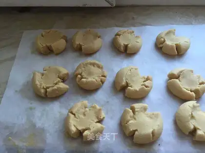 The baby eats cookies
