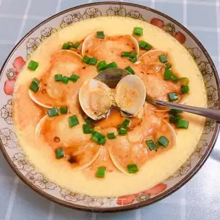 White veggie eggs