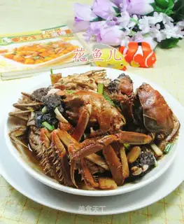 Crabs in salsa sauce