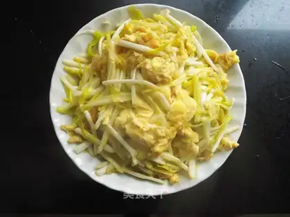 Garlic fried eggs