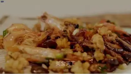 Shrimp squid mushrooms