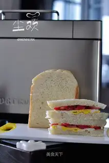 Egg sausage sandwich