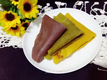 Three-coloured springcakes
