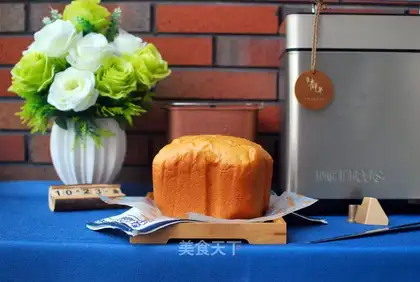 First-key light cream toast