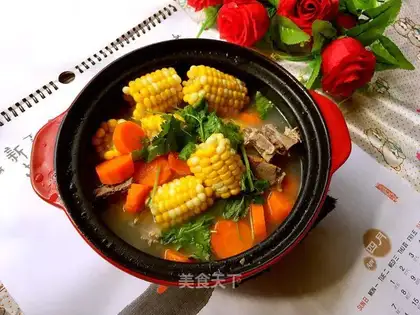 Pork bone carrot corn soup