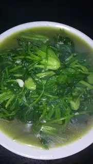 Garlic spinach