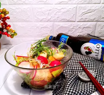 Two or three vegetables salad
