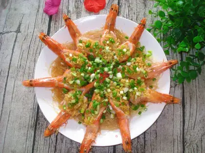 Garlic fans steam shrimp