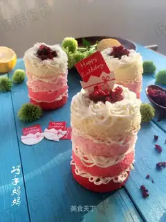 Gradual cream naked cake