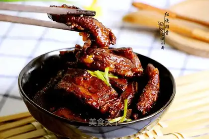 Red burn ribs