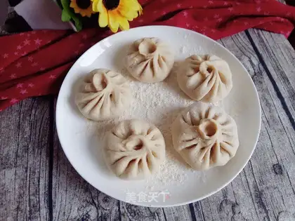 Celery buns / cabbage buns