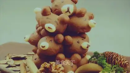 Bear Bread Tree
