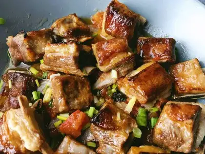 A lamb-burning chop