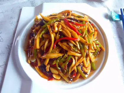 Fish apricot mushroom