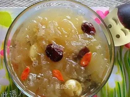 A silver spoon of mountain juice