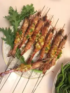 Apple bee, garlic, shrimp