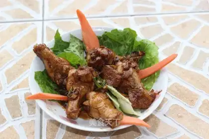 To seduce chicken legs
