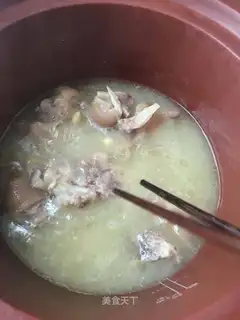 Soybean pig hoof